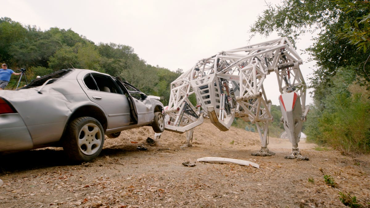 I Learned to Pilot a 9,000-Pound Mech Suit