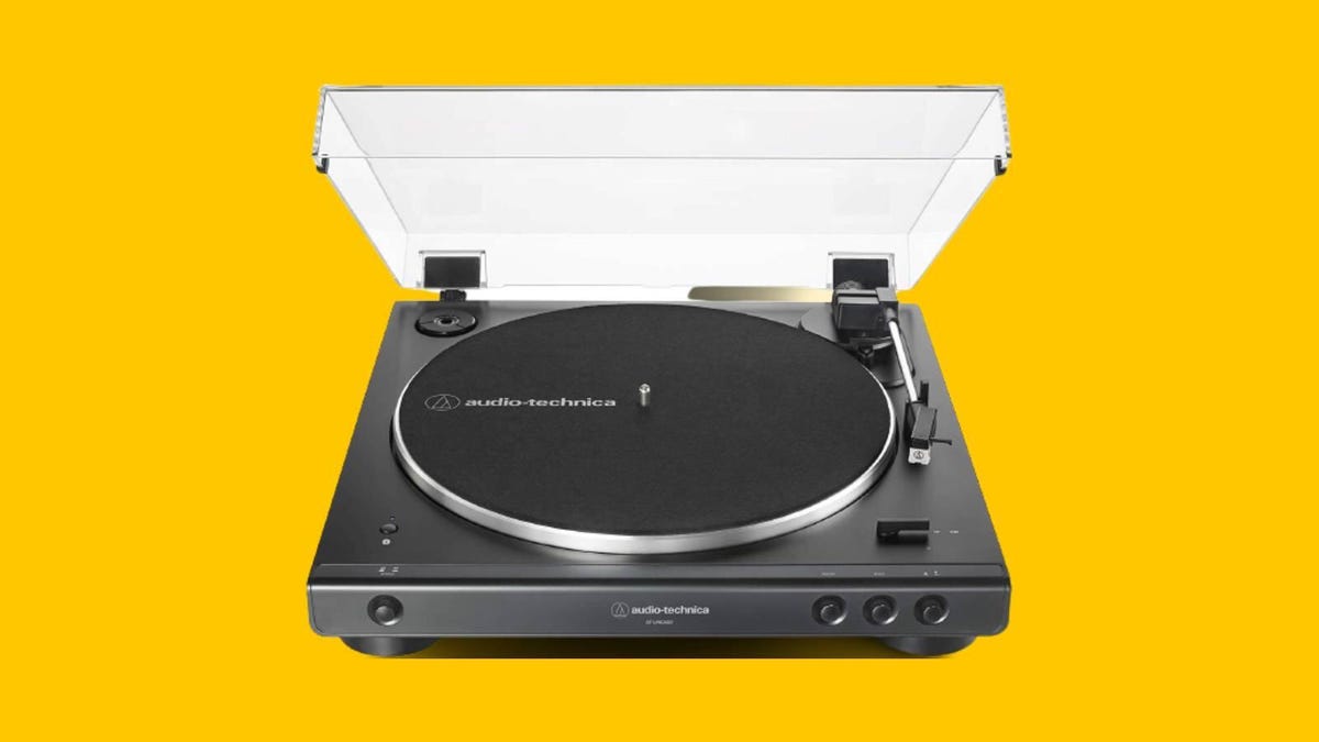 This Turntable Is the Perfect Pick for a Beginner Collector